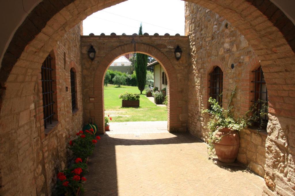 Agriturismo Villa Opera Volterra Bagian luar foto