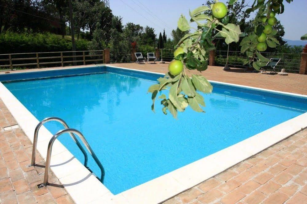 Agriturismo Villa Opera Volterra Bagian luar foto