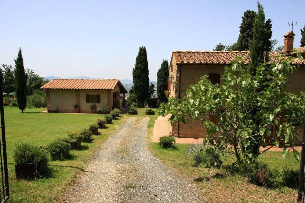 Agriturismo Villa Opera Volterra Bagian luar foto